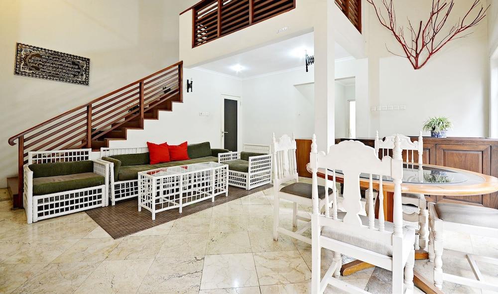 Zen Rooms Mampang Prapatan Jakarta Luaran gambar