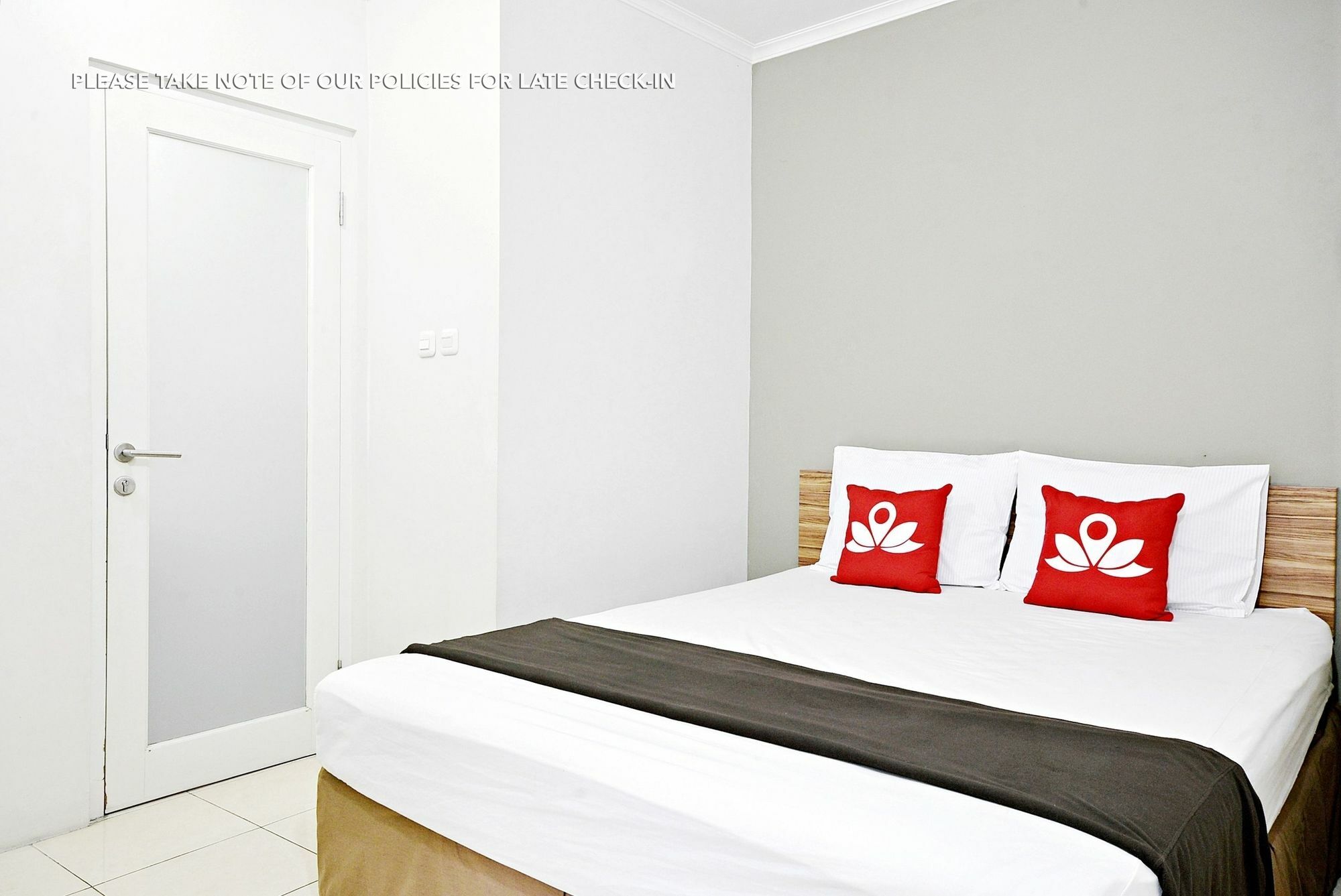 Zen Rooms Mampang Prapatan Jakarta Luaran gambar